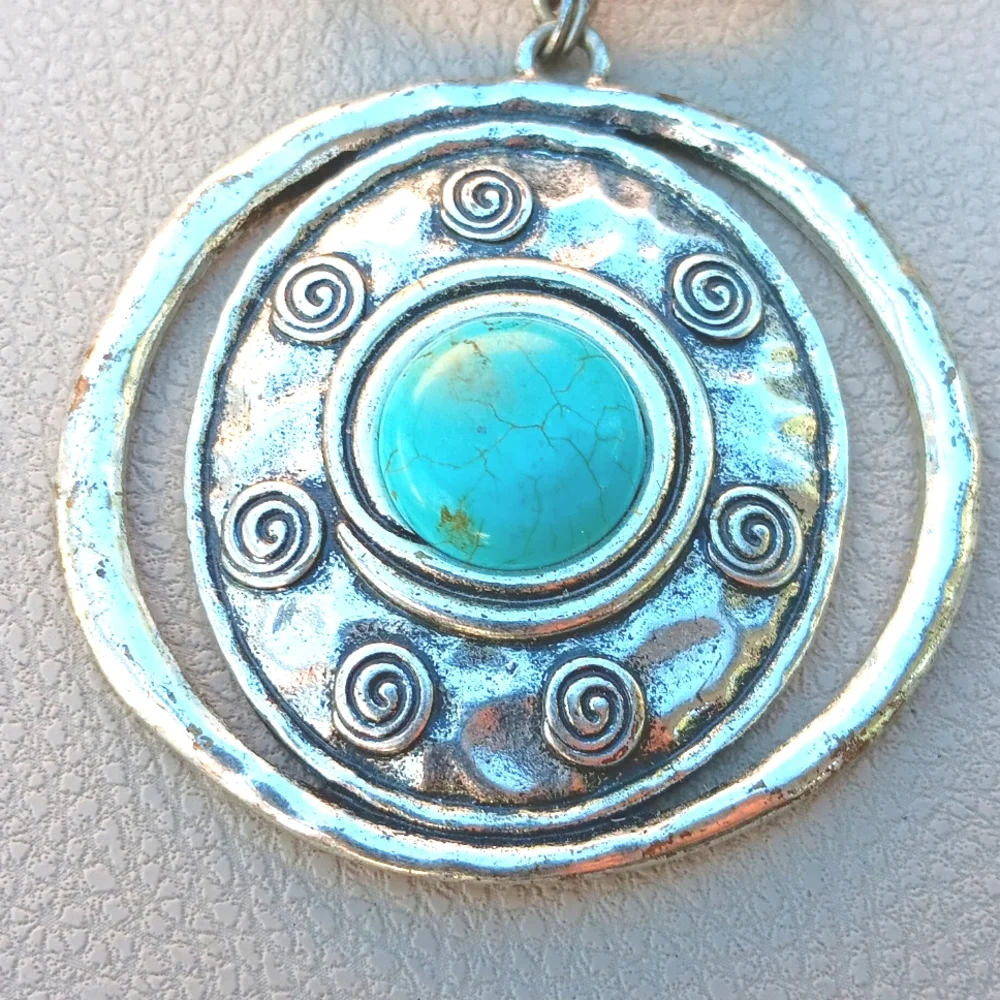 GORGEOUS PENDANT - Picture 3 of 4